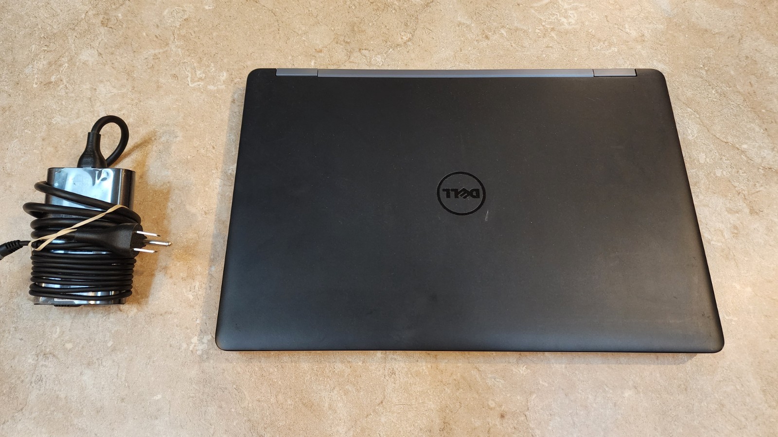 DELL LATITUDE E5570 15.6″ FHD INTEL CORE I5-6300U 256GB SSD 16GB RAM HDMI WIN11