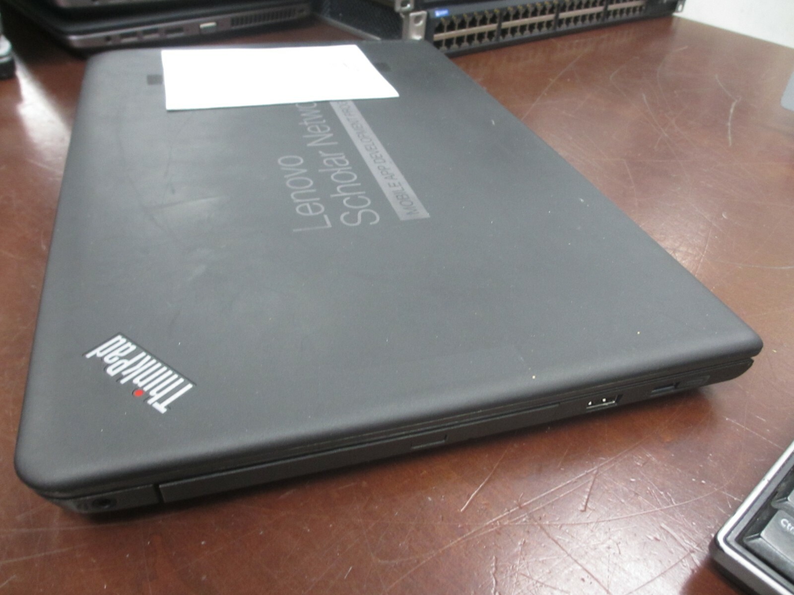 Lenovo ThinkPad E560 15.6″ i5-6200U 2.3GHz 8GB/320GB Laptop [NO AC/OS]computrace
