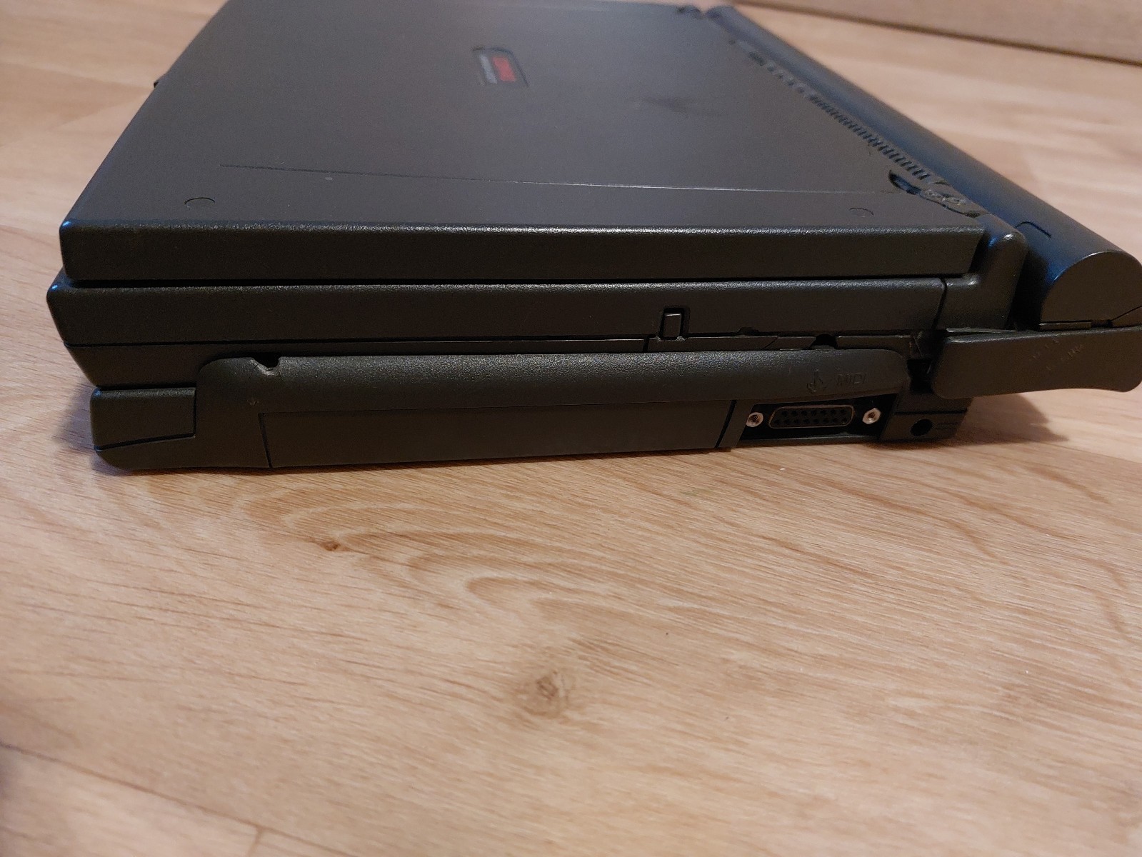 Compaq Armada 4130T (old notebook + docking station)