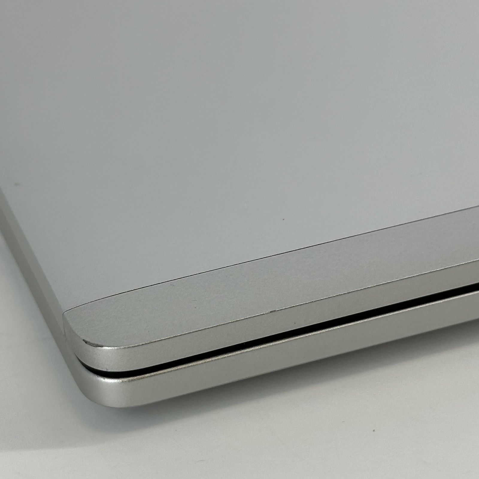 Dell Pro 16 Plus PB16250 Silver QHD+ 2.1 GHz Ultra 7 265U 64GB 1TB SSD Excellent
