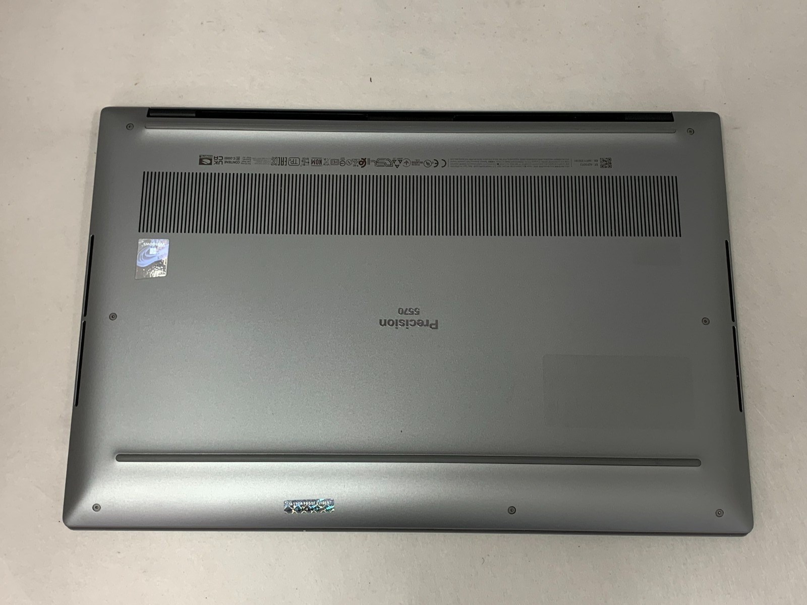 Dell Precision 5570 15.6″ UHD+ Touch i7-12800H 32GB 512GB NVMe NVIDIA RTX A2000