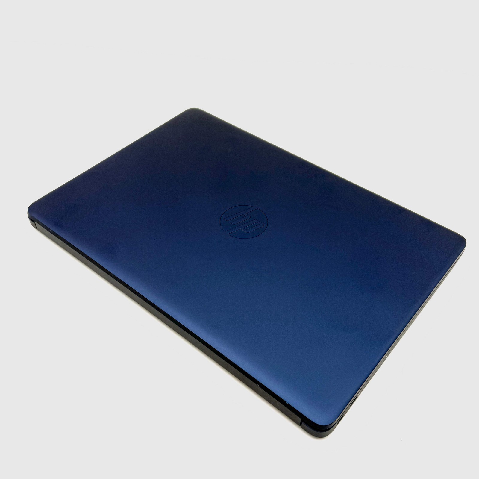 HP 14-cf2111wm Laptop 14-inch Intel Celeron 1.7GHz 4GB RAM 64GB Blue