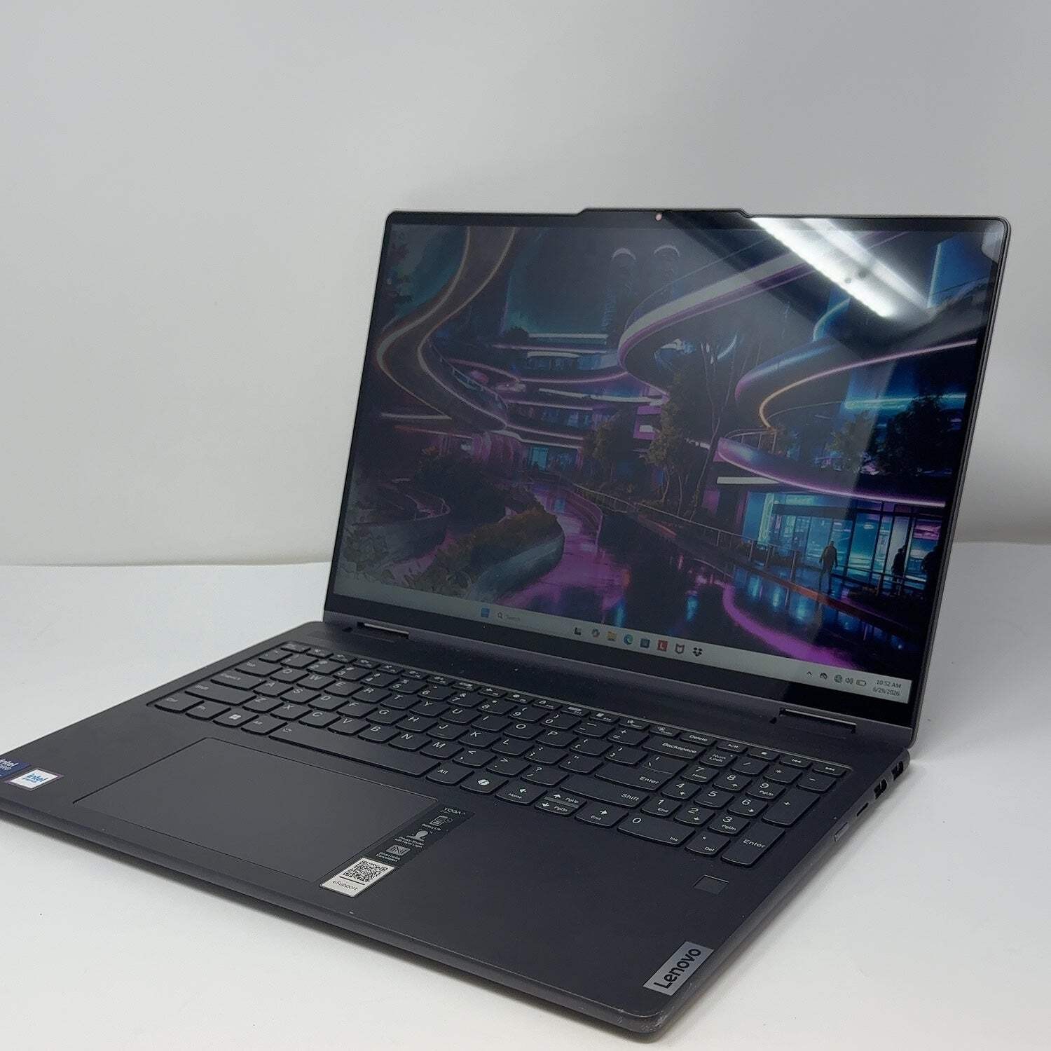 Lenovo Yoga 7 2-in-1 16″ Core Ultra 7 155U 16GB RAM 1TB SSD (READ Bad Trackpad)