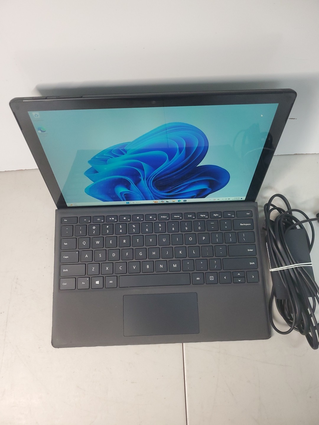 MS Surface Pro 6 1796 12.3″2736×1824 TOUCH i5-8g1.6GHz 16GB 512GB SSD