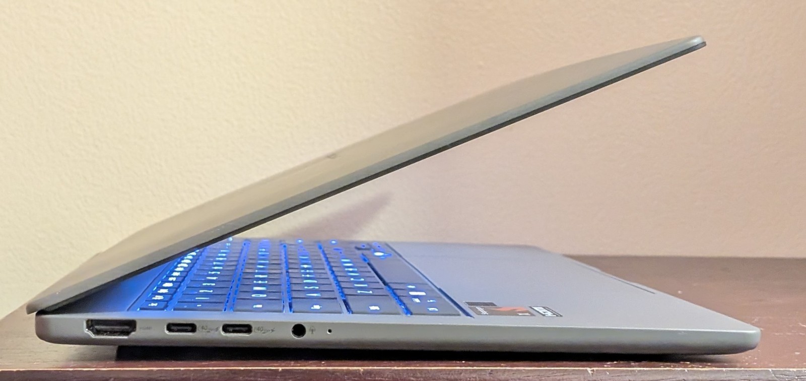 ASUS Zenbook A14 UX3407 14″ FHD+ OLED (Snapdragon X, 32GB RAM, 1TB SSD) Gray
