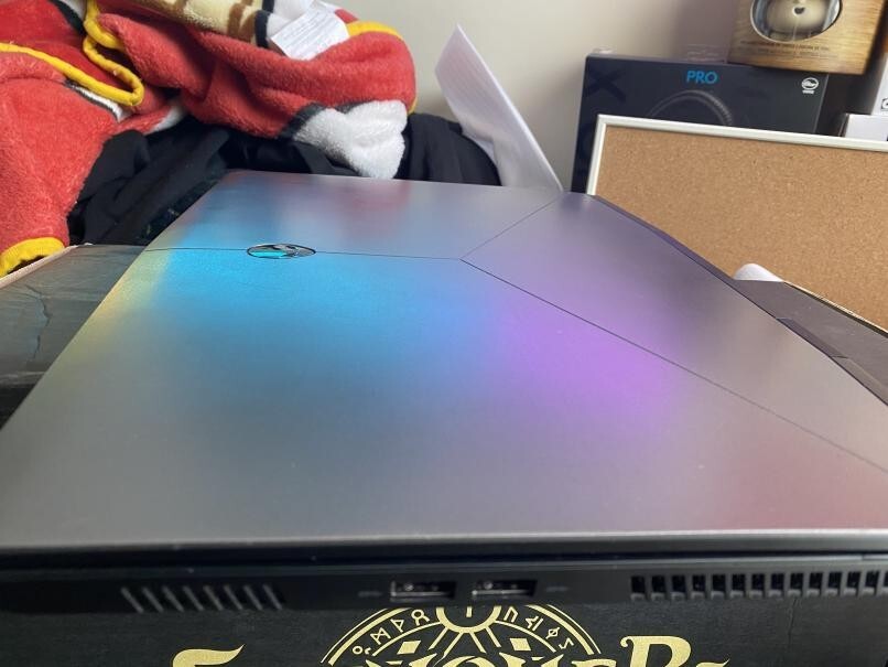 Alienware m15 Gaming Laptop 15.6-inch i7-8750H 32GB 1.5TB RTX 2060