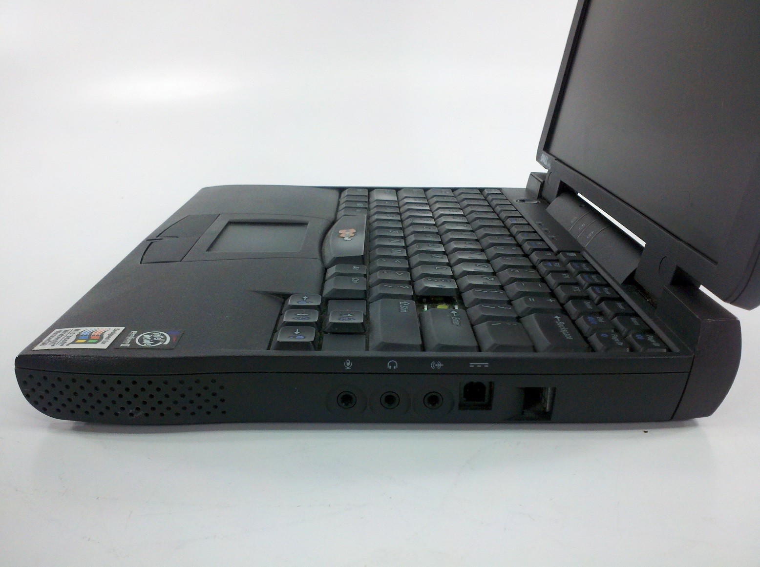 Dell 9321C PII 266MHz Laptop – Latitude CPi D266XT – Missing Parts + Damage