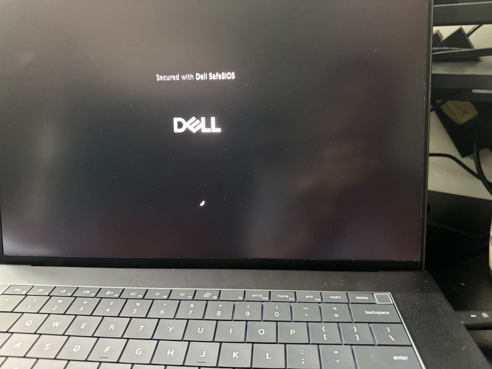 Dell Pro Max 16 MB16250 FHD 7 64GB 512GB