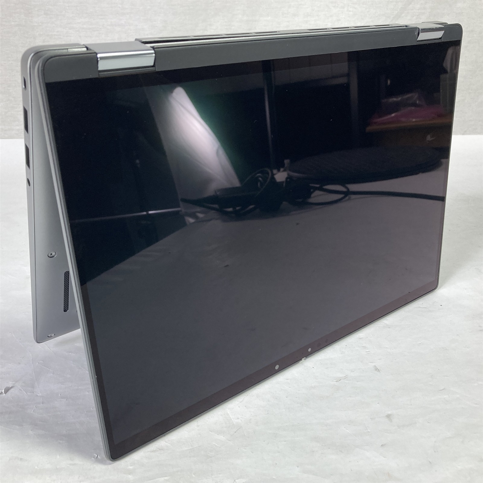 Dell Latitude 7440 14″ Laptop Core i7-1365U 1.8GHz 32GB 256GB NVMe SSD – Win 11