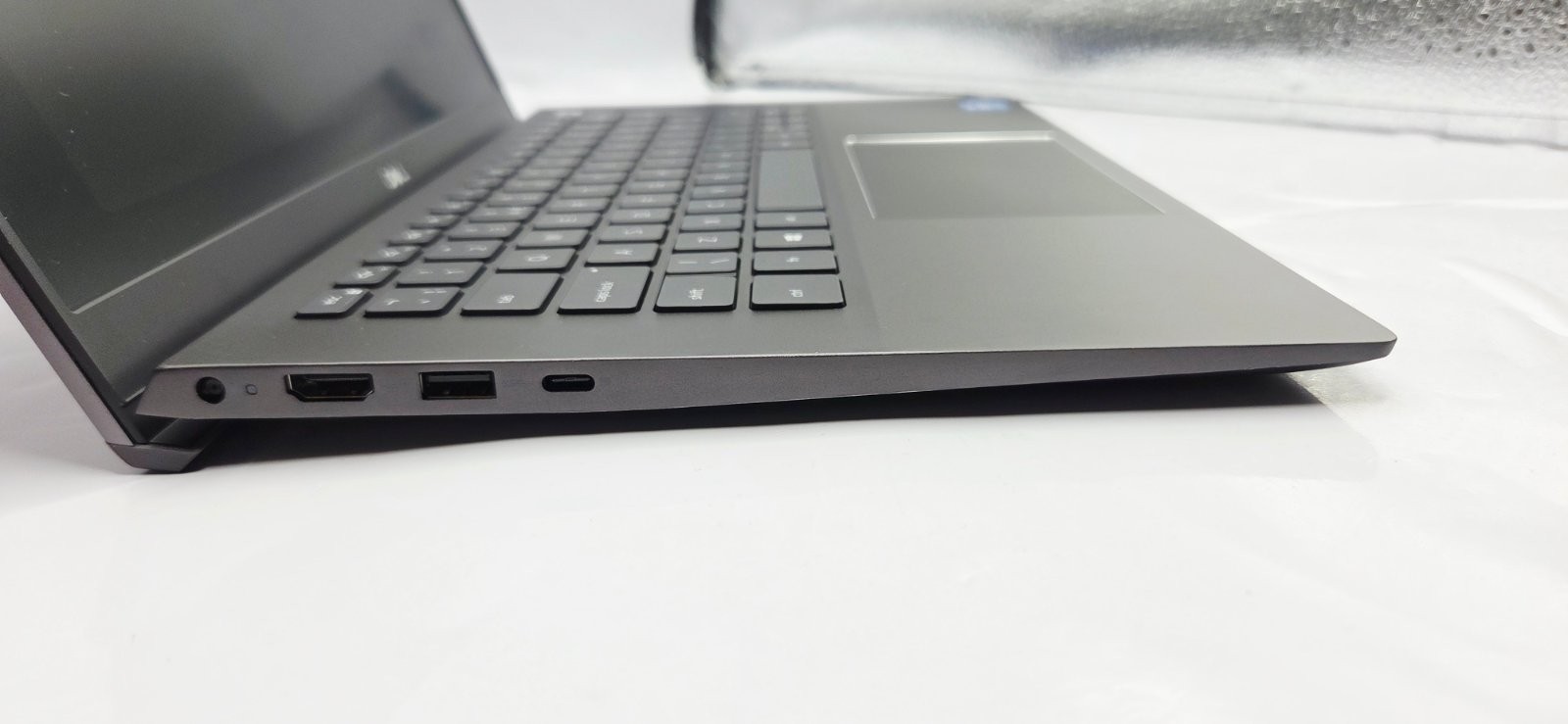 D​ell Vostro 5402 Laptop Core i5-1135G7 8GB 256GB SSD Windows 11 Pro