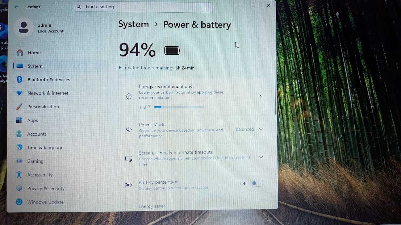 ASUS X540LA 15.6″ Notebook i3-5020U CPU 4GB RAM HDD Windows 11 – yes 11