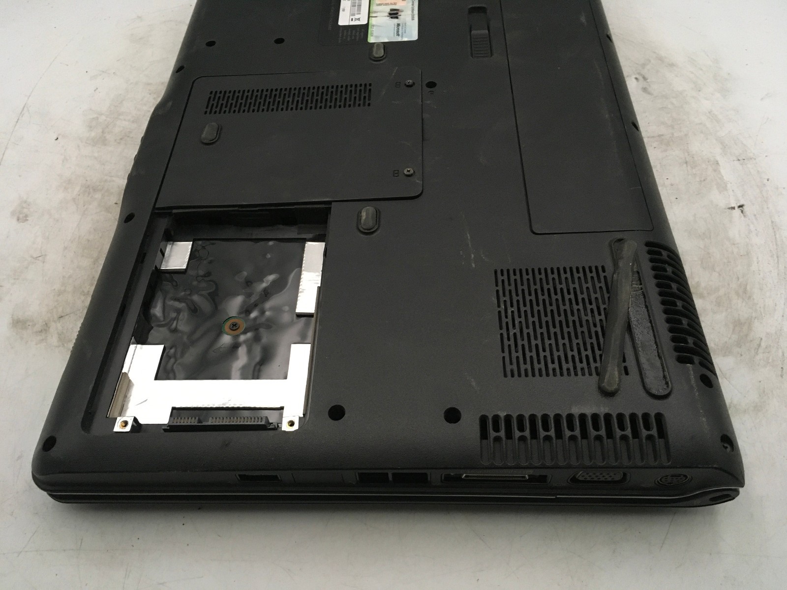 HP PAVILION DV6000 – BOOTS TO BIOS – AMD TURION 64 – 1GB RAM – READ DESC – BB!