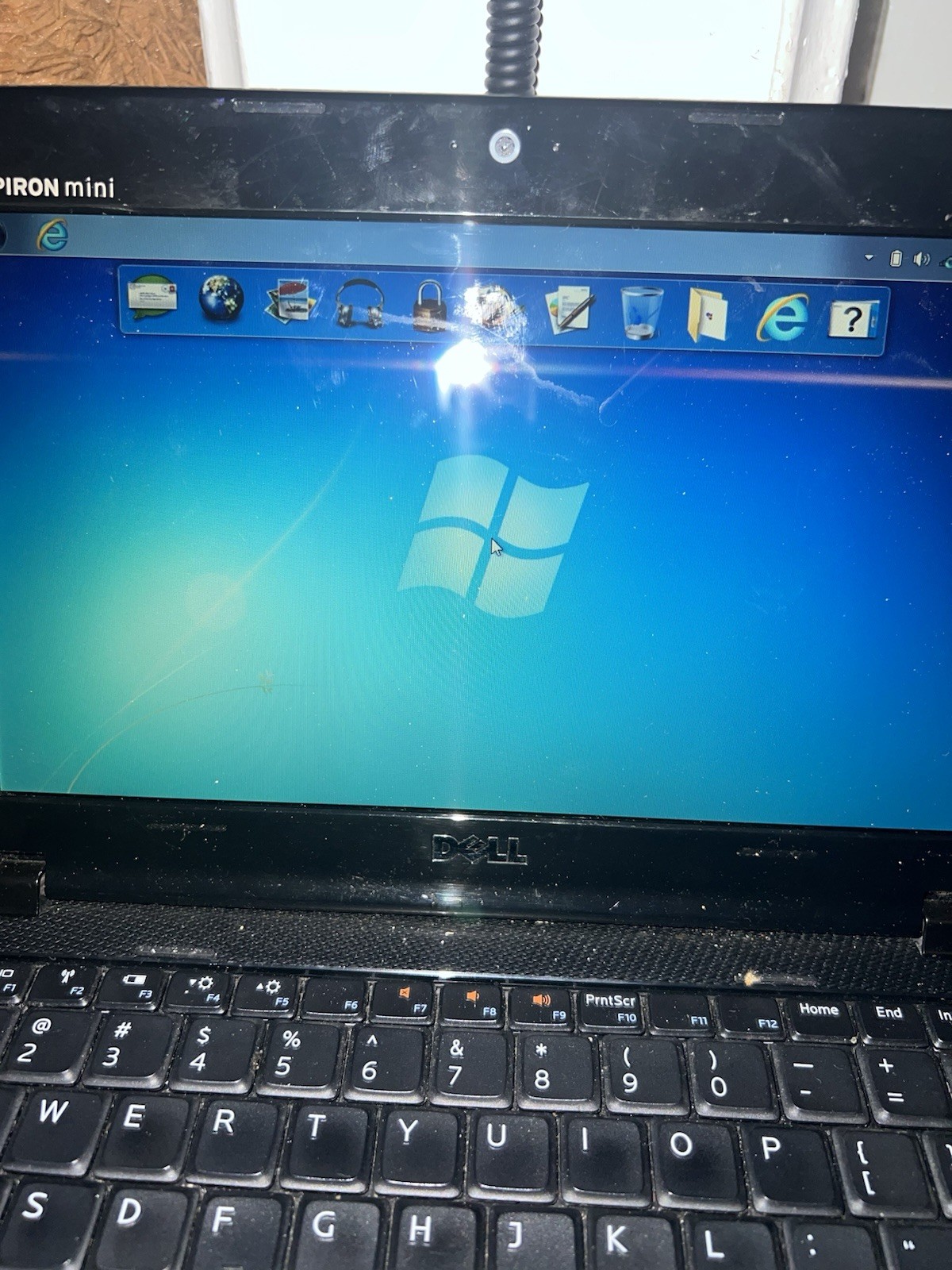 Dell Inspiron Mini 1012 Netbook Intel Atom N450 250GB 10.1″ Webcam Win 7