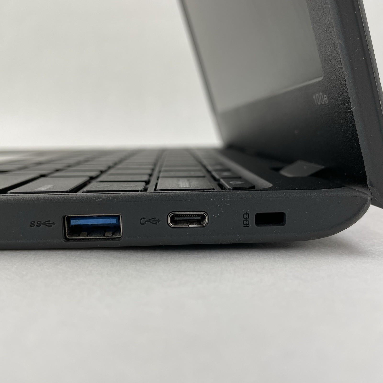 Lenovo Chromebook 100e 81ER 11.6″ Celeron N3350 1.10 GHz 4 GB RAM 16 GB Storage