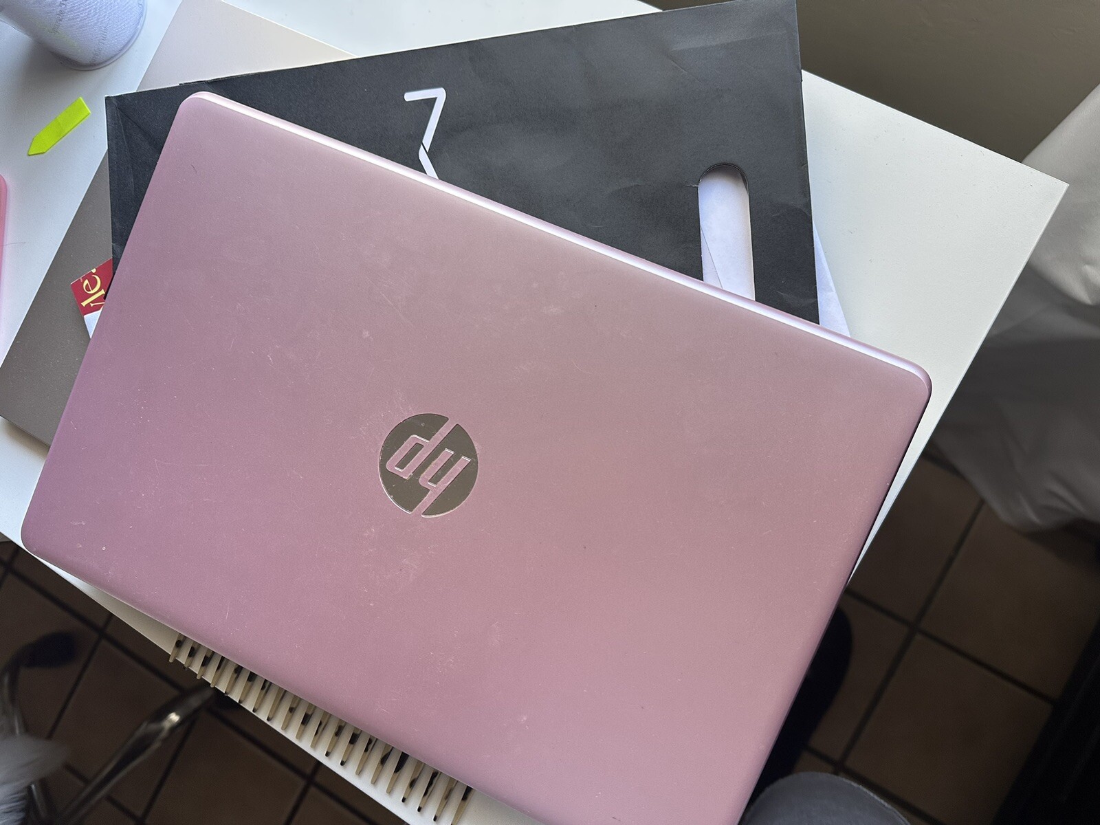 HP Stream 14-cb172wm 14″ (64 GB, Intel Celeron N4000, 1.10 GHz, 4 GB) Laptop…