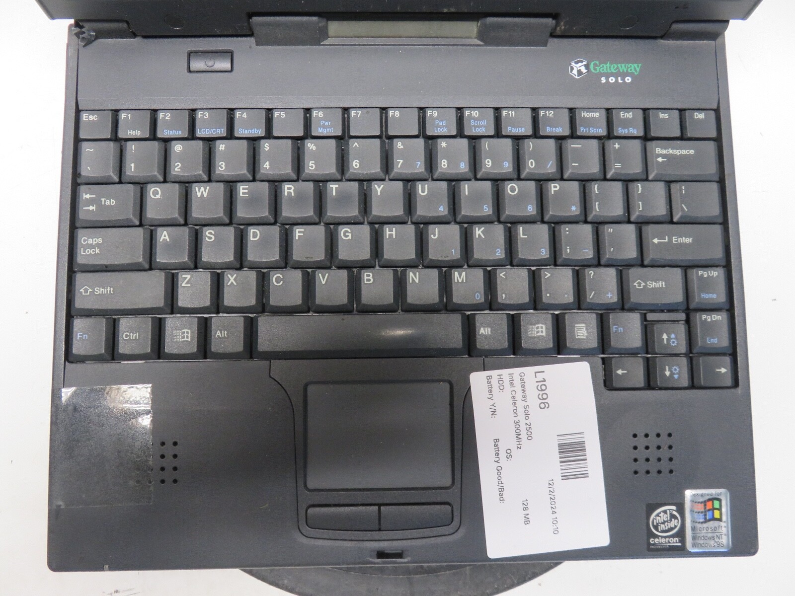 Gateway Solo 2500 Intel Celeron 300MHz 128 MB NO HDD No Batt