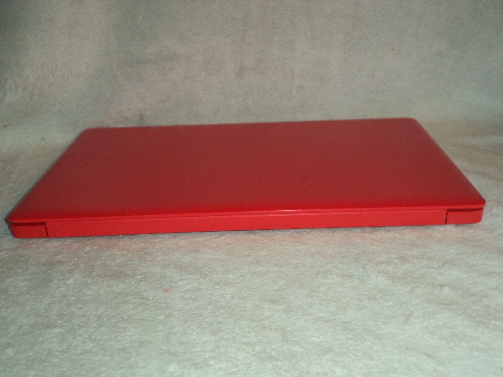 Ematic EWT147 14.1″ Laptop PC with Intel Atom Quad-Core Processor, 4GB Memory