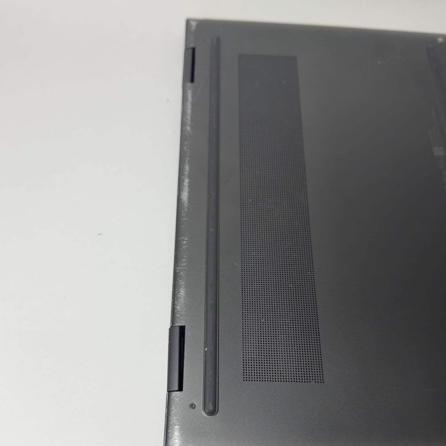 HP Envy 15-fh0023dx 15.6″ Ryzen 7 7730U 2.0GHz 16GB RAM 512GB SSD