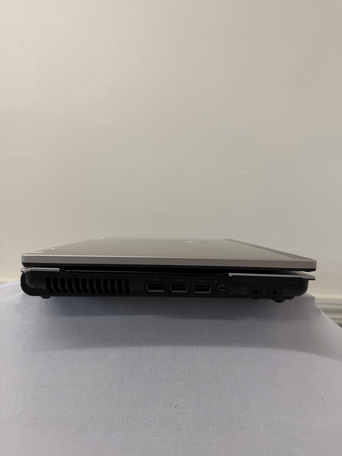 HP Elitebook 8440p Laptop – Good Screen – Intel i5-M520 – RAM 8 GB – Read Des