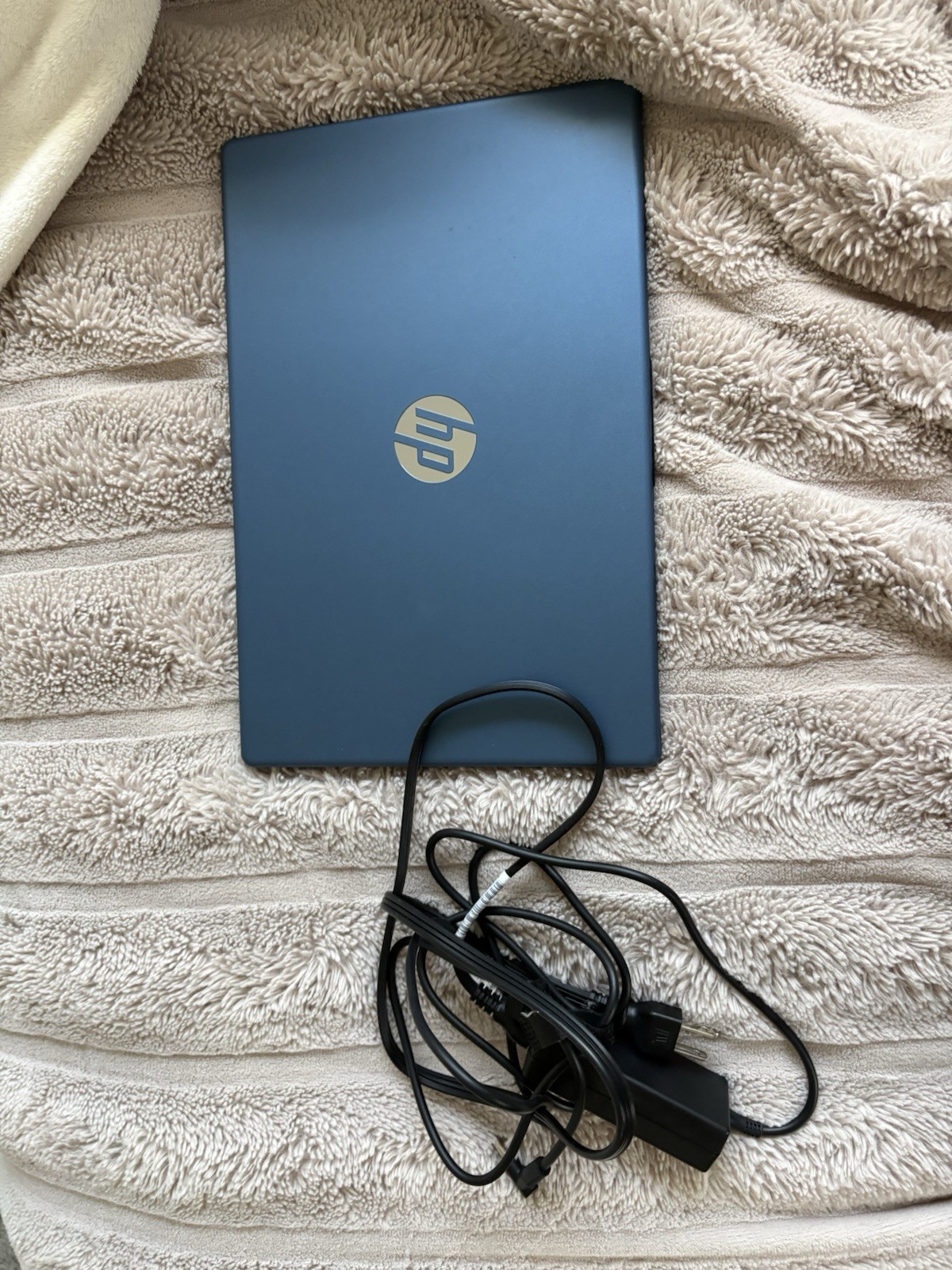 HP 14in Blue Laptop Notebook Intel Processor Windows Built-in Webcam Charger