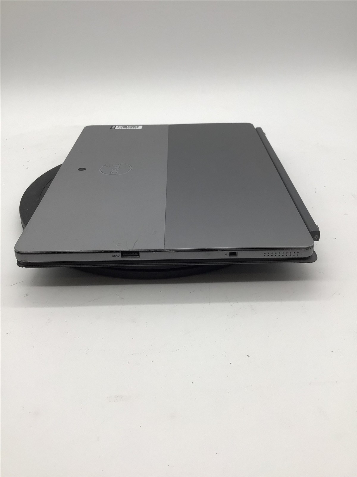 Dell Latitude 7210 2-in-1 i7-10610U/16GB RAM/No HD – No Battery