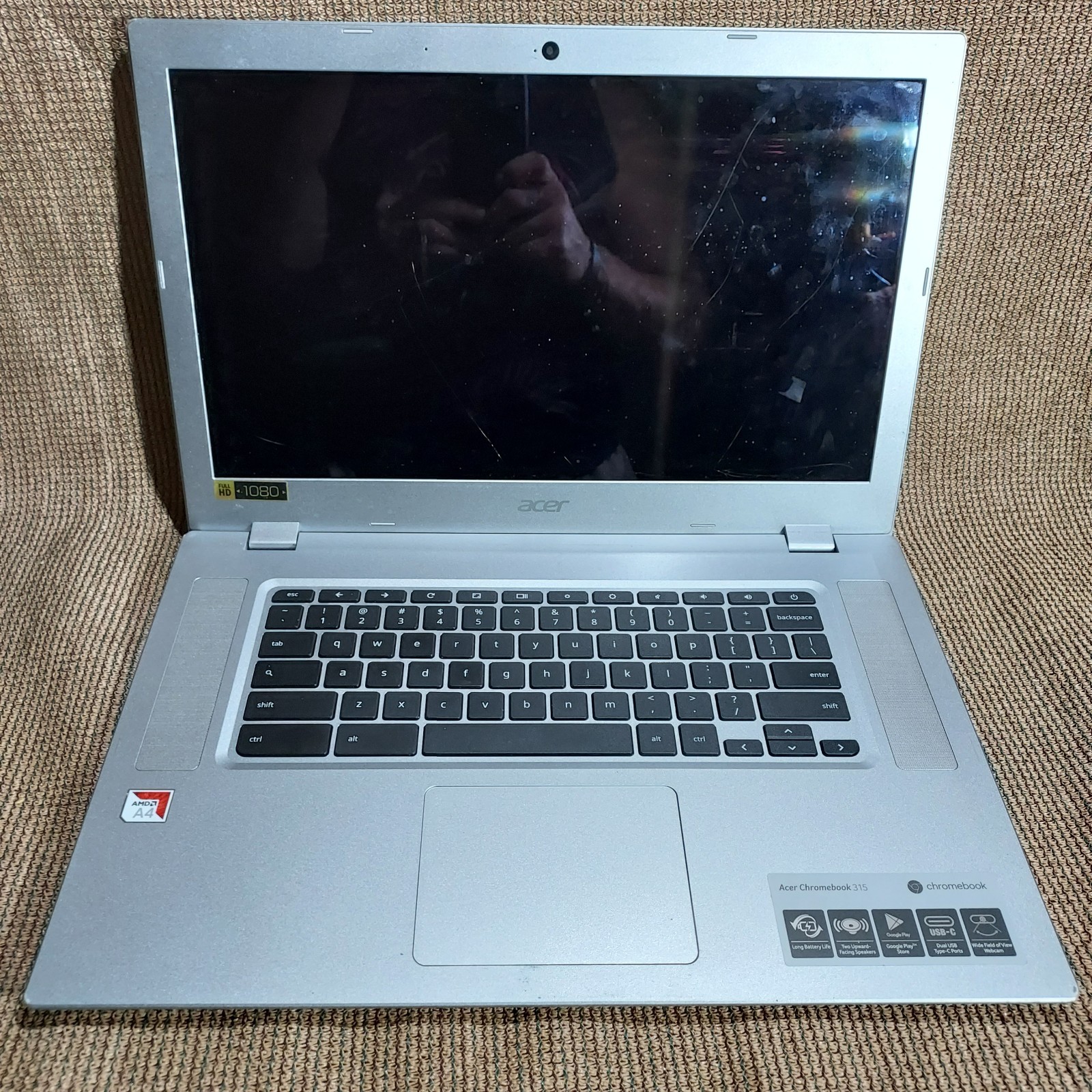 Acer Chromebook CB315-2HT-47WG AMD A4-9120C 1.60GHz 32GB – Broken Screen