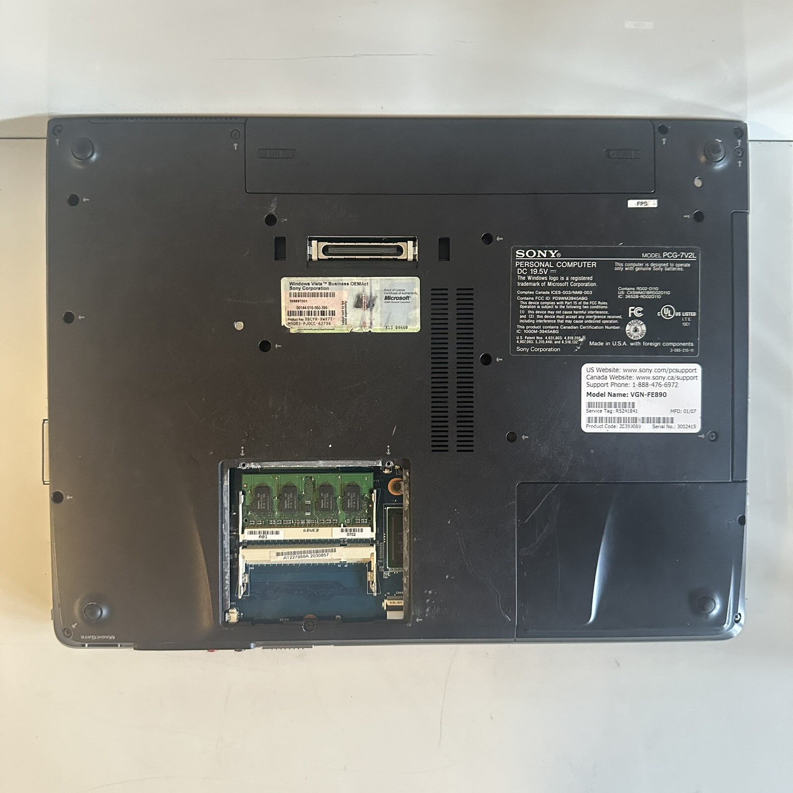 15.4” Sony PCG-7V2L Intel Centrino Duo 1GB RAM No HDD Scraps/Salvage
