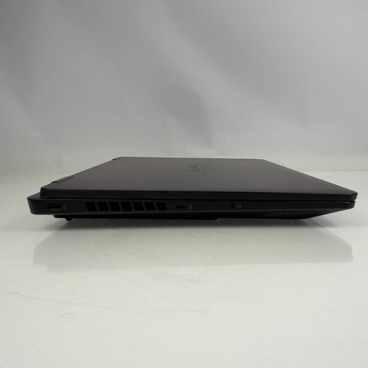 HP Omen 16-AP0053DX 16″ Ryzen 9 8940HX 2.4GHz 32GB RAM 1 TB SSD GeForce RTX 5060