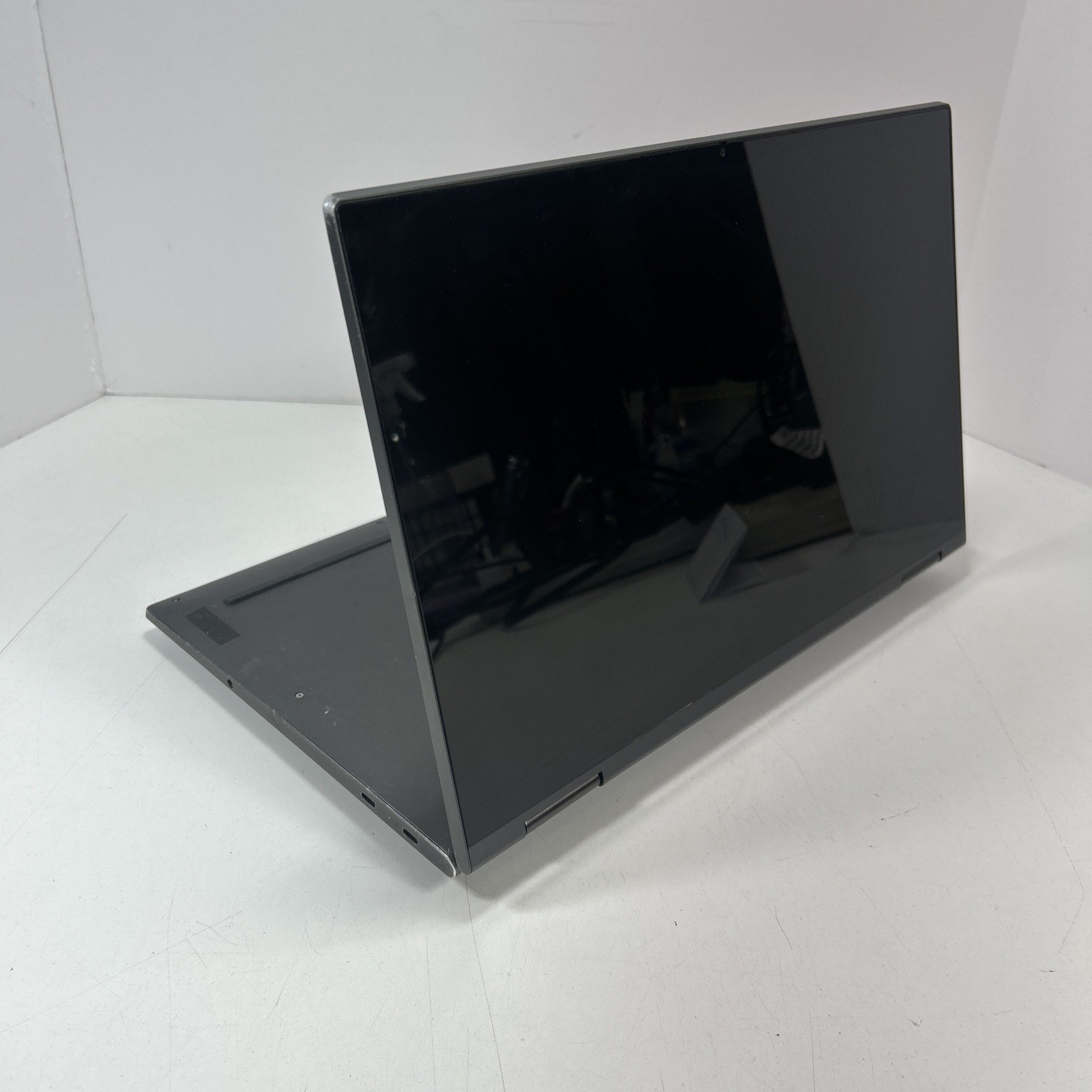 Lenovo Yoga C740-15IML 15.6″ i5-10210U 8GB Ram. No SSD/OS. 2 in 1 Touch Parts