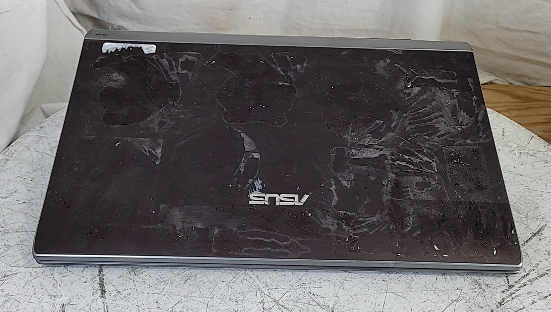 ASUS U52F Laptop Core I3 M 380 4GB 640GB SEE NOTES
