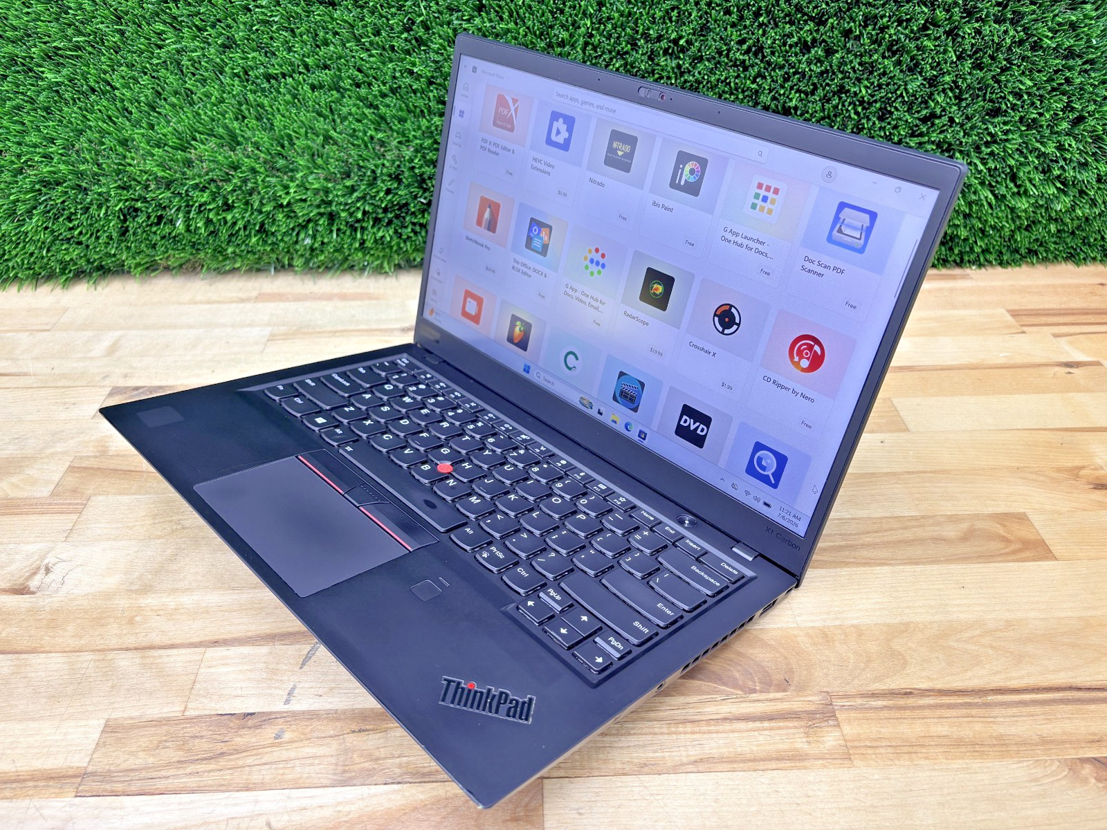 Lenovo ThinkPad X1 Carbon Gen 6 Intel i7-8th Gen 16GB RAM 256GB SSD Win 11 Pro*