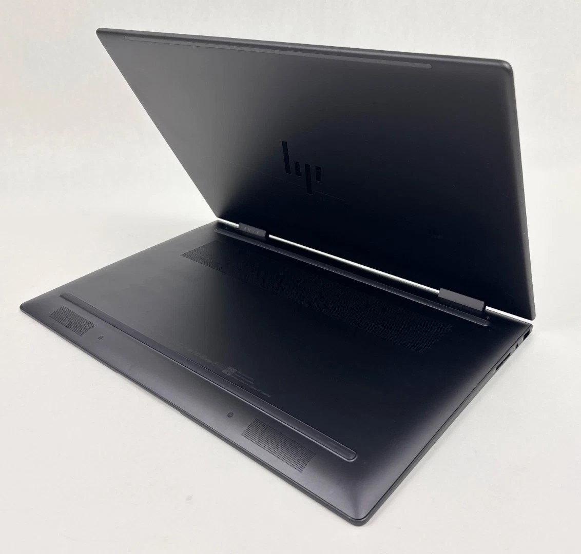 HP Envy 2-in-1 15.6″ HD Touch Laptop AMD Ryzen 7 7730U 16GB 512SSD 15-fh0023dx