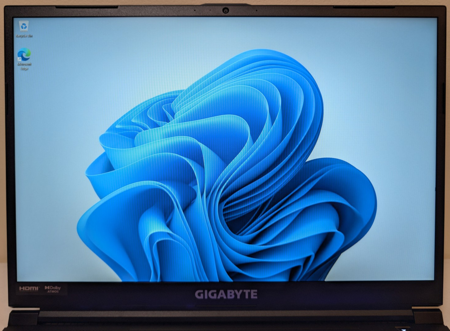 Gigabyte G6 KF WUXGA 165hz (Intel i7-13620H RTX 4060 8GB 32GB/1TB) Gaming Laptop