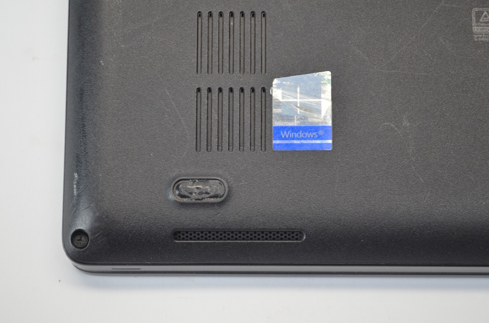 Dell Latitude 5400 Core i5-8365U 1.60GHz 16GB RAM 256 GB NVME SSD Win 11 Pro