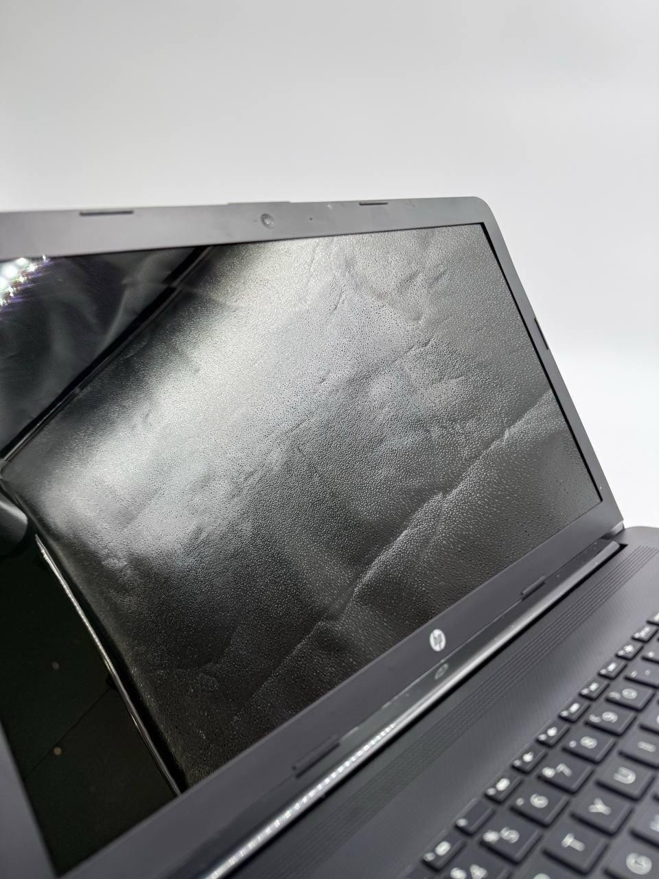 HP 17-by1053dx 17.3” Laptop Intel Core i5 — Read — Parts/Repair