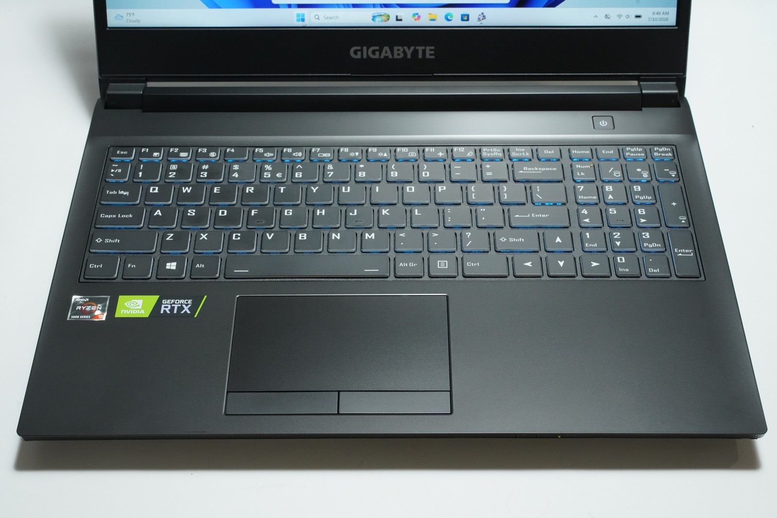 GIGABYTE A5 X1 Gaming Laptop Ryzen 9 5900HX 32GB 512GB+1TB RTX 3070 FHD 240Hz