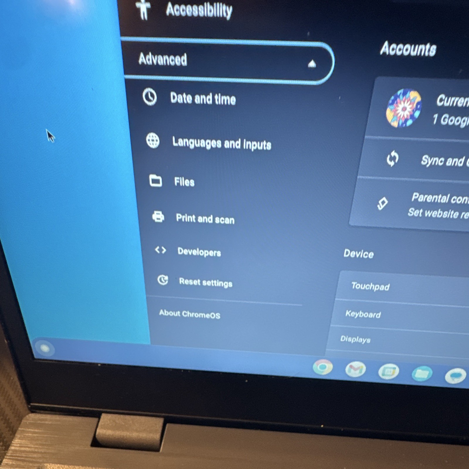 Lenovo 14″ Chromebook Laptop AMD A4 4GB RAM 32GB + Wireless Mouse & 65W Charger