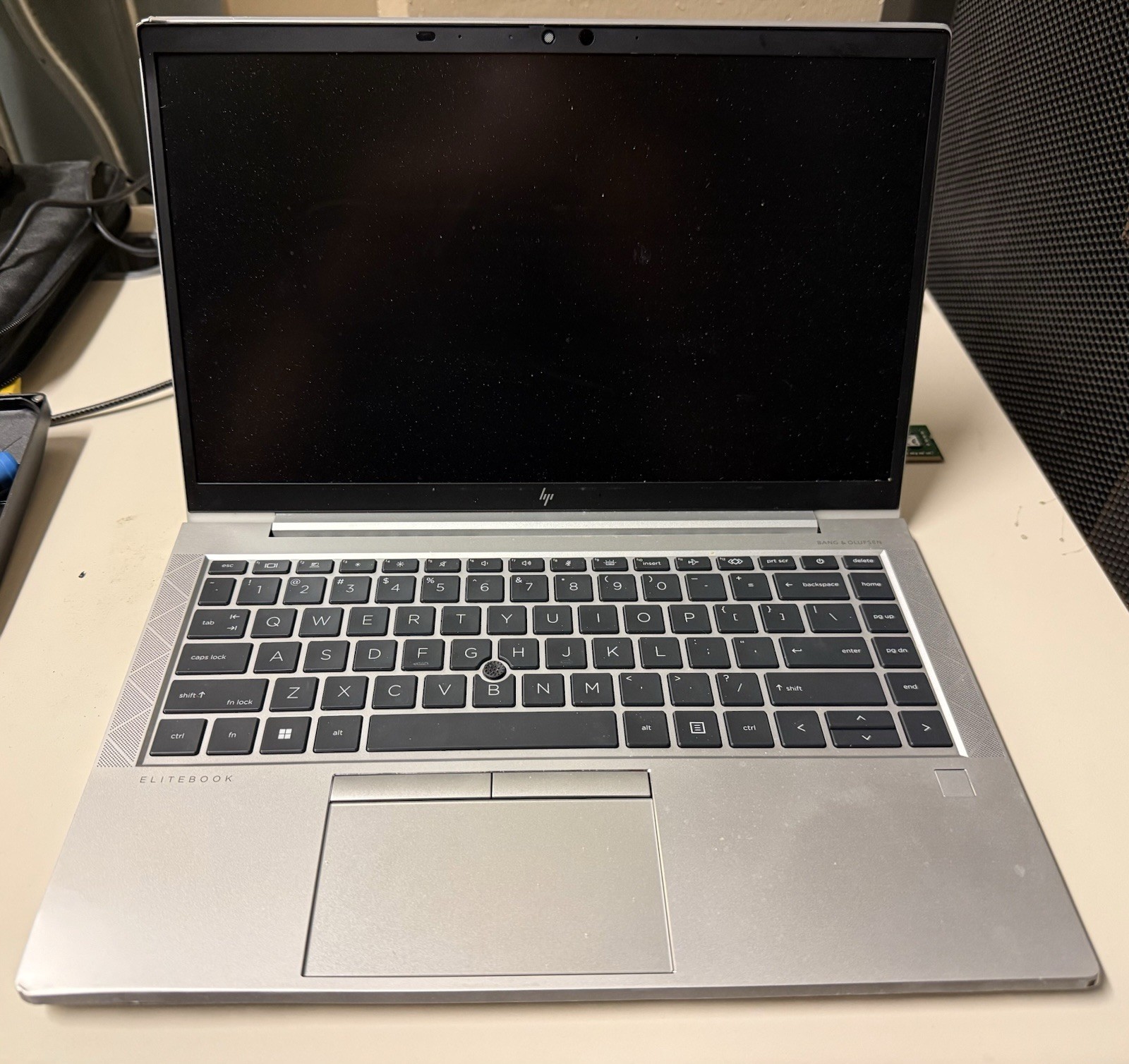 HP Elitebook 845 G8 Working – READ DESCRIPTION