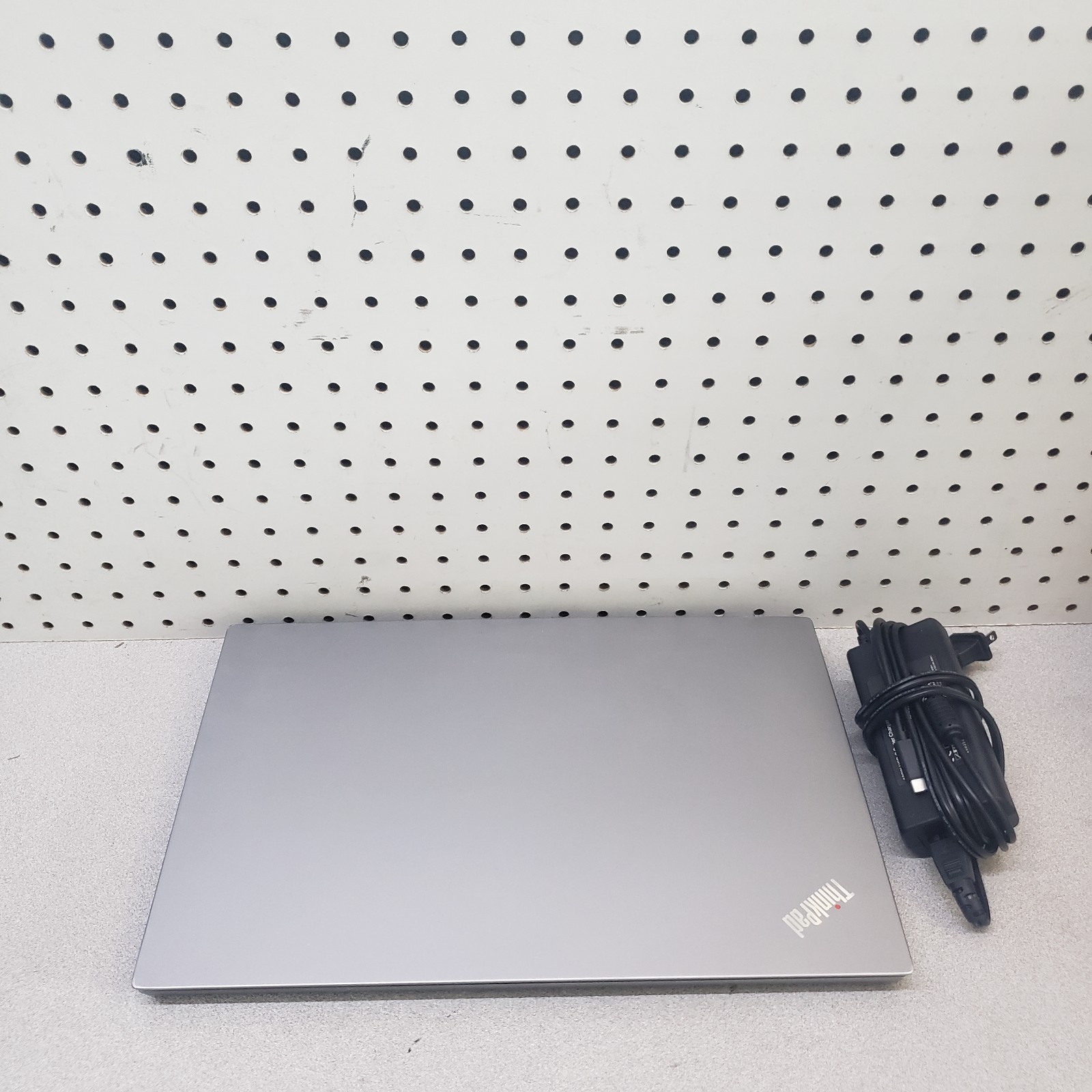 Lenovo ThinkPad E15 15.6″ FHD Intel i7-10510U 512GB SSD 16GB Win11 Pro
