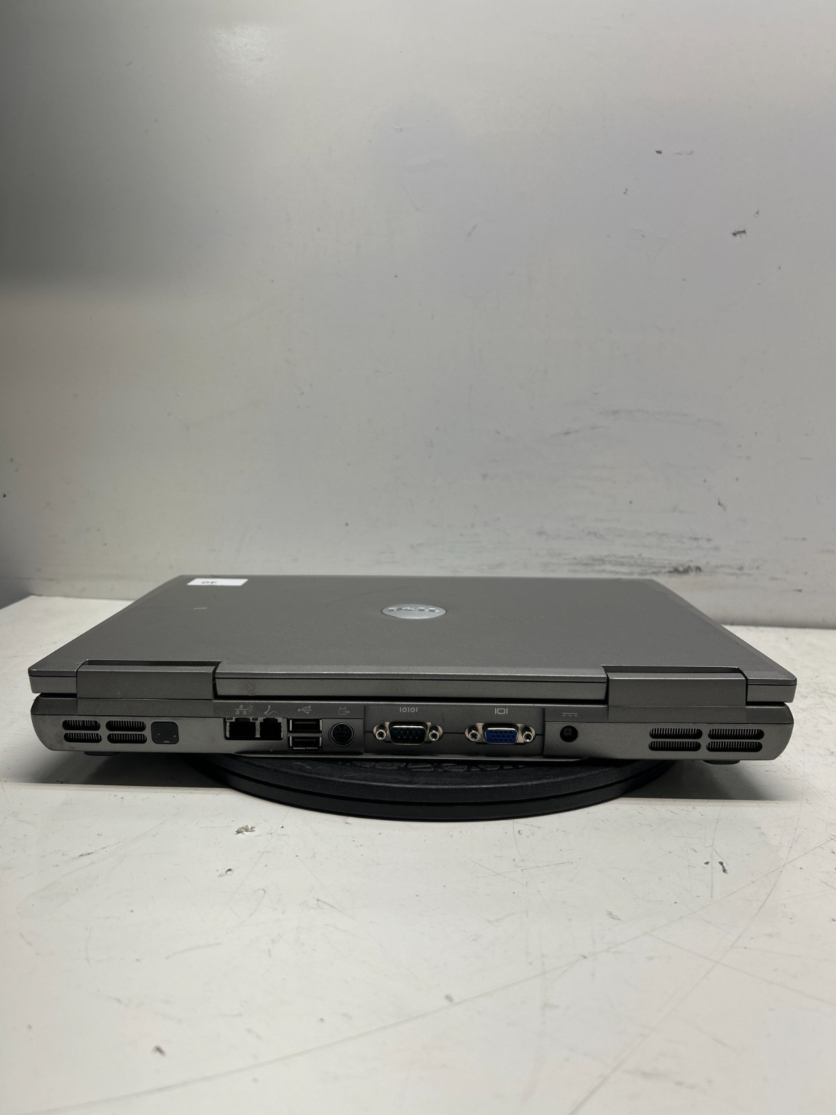 Dell Latitude D810 Intel Pentium M 800MHz 1GB NO HDD