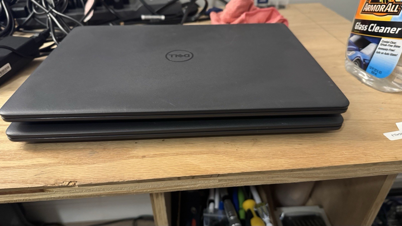 A lot 2 Unit Vostro 3400 14″ (256GB SSD, Intel Core i5-1135G7, 8GB RAM) Notebook