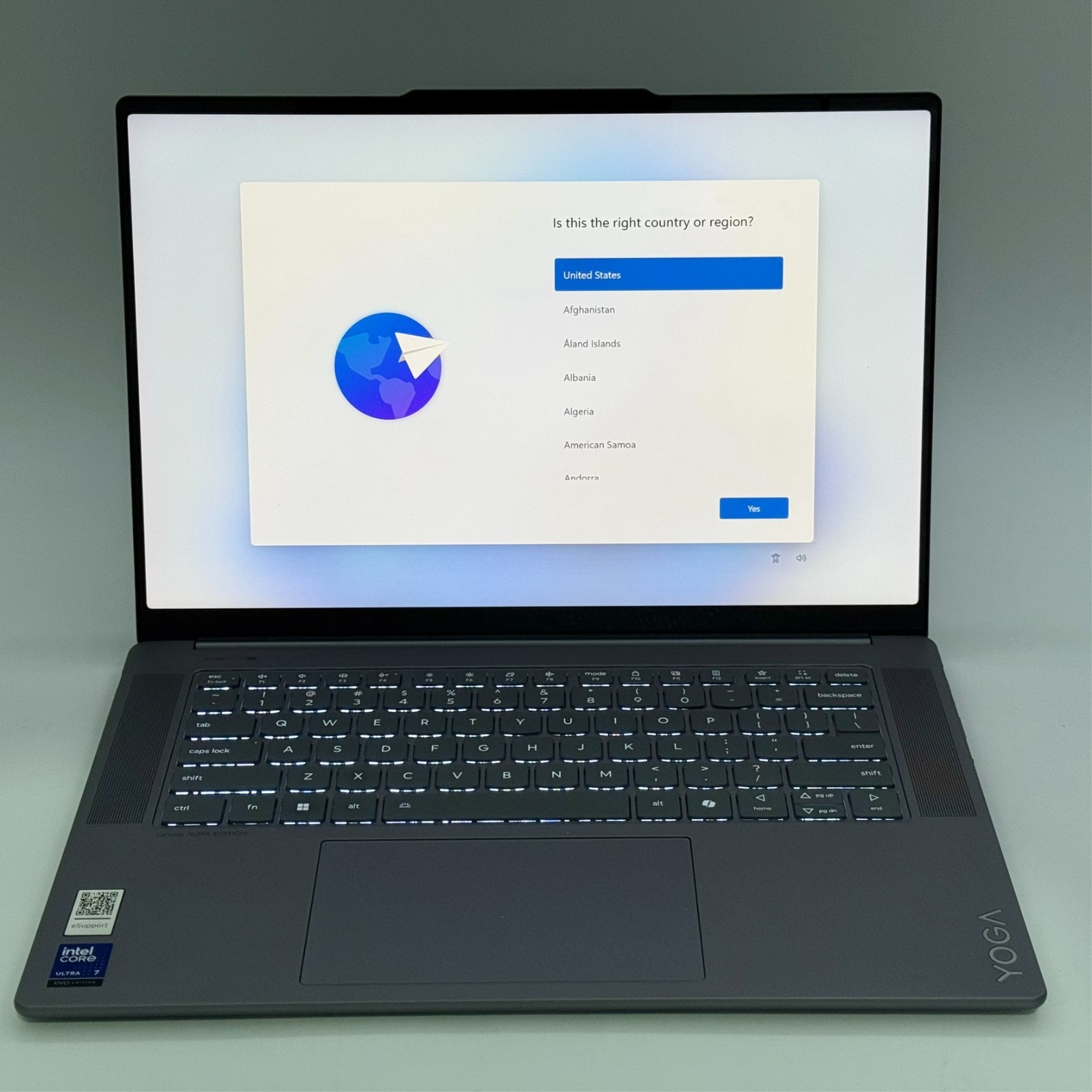 Lenovo Yoga Slim 7i Aura Edition 15.3″ 3K Touch Intel Ultra 7 258V 32GB 1TB 2024