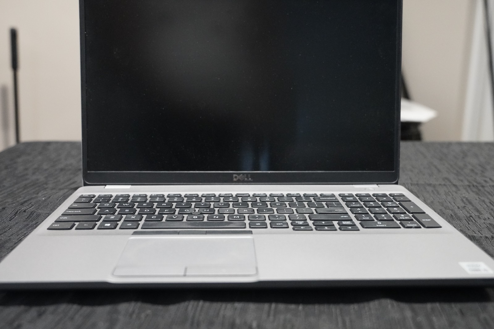 2020 Dell Latitude 15 5511 i5-10400H 16GB RAM 250GB HDD 15.6″ HD PRO Fingerprint