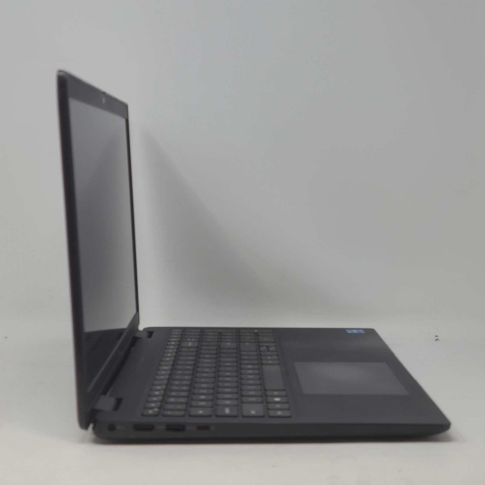 Dell Latitude 3520 15.6″ i5-1135G7 2.4GHz 16GB RAM 256GB SSD