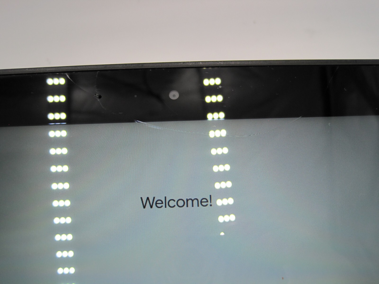CTL J5 Chromebook/Tablet 11.6″ Touchscreen 4GB RAM 16GB HDD W/CRACKED SCREEN