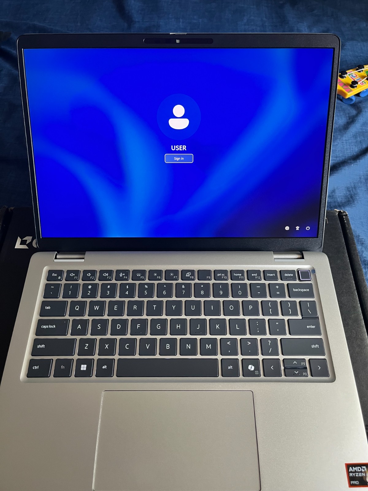 Dell Pro 13 Plus PB13255 13.3″ Copilot+ PC Notebook – AMD Ryzen 7 PRO 250 – 16 G
