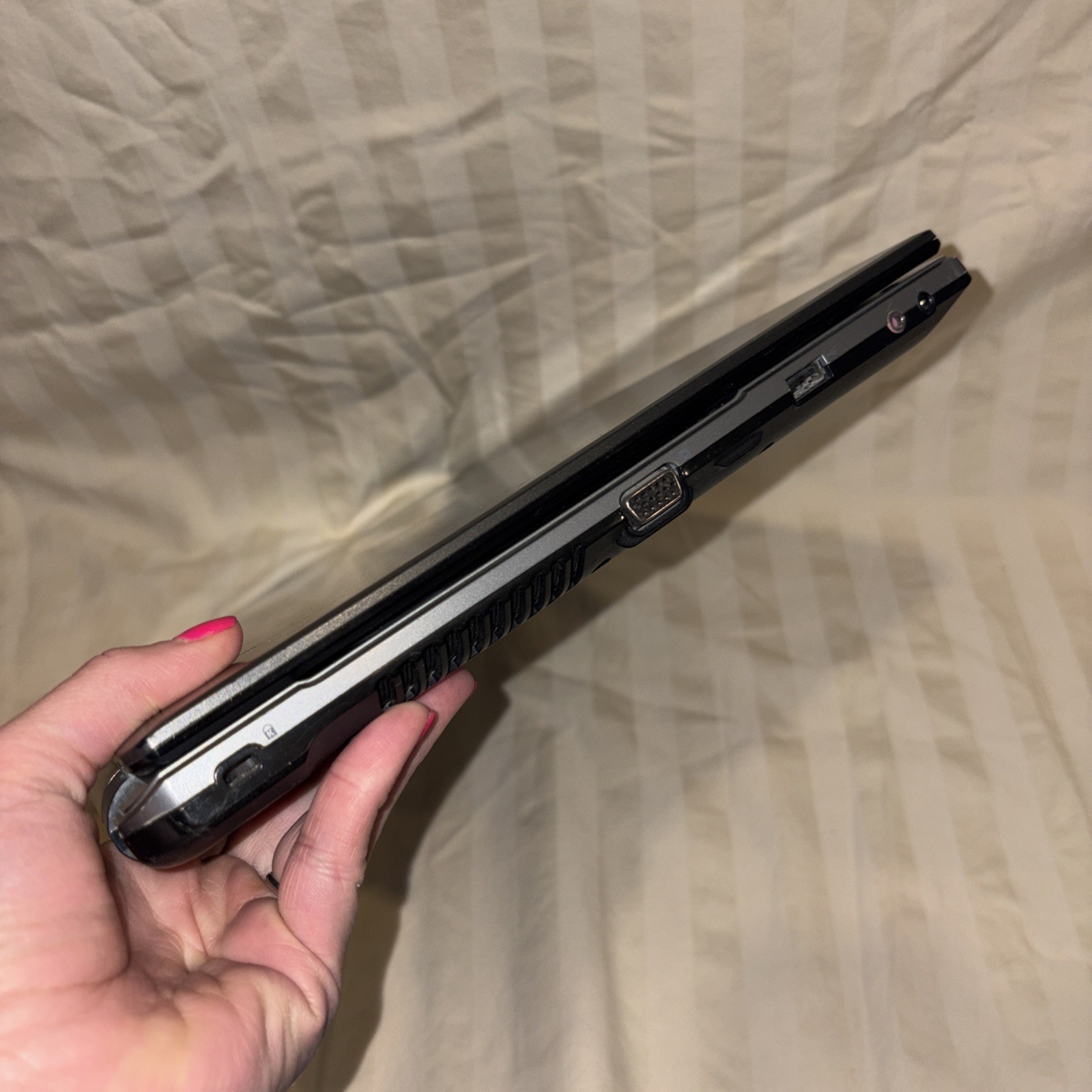 Acer Laptop Aspire 5534-1096 15.6″ Notebook – AMD Athlon 64 X2 1.20 Ghz, 4 GB,