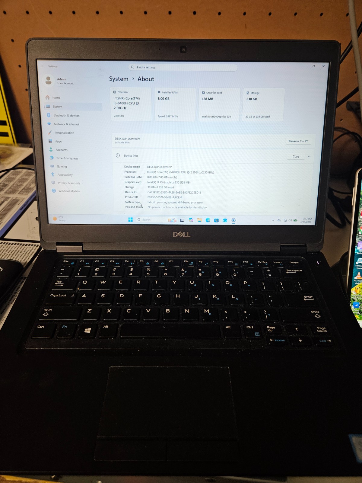 DELL LATITUDE 5491 Laptop Core I5-8400H 8GB 256GB no power Adapter