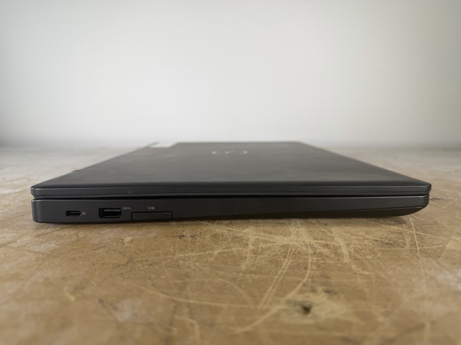 DELL LATITUDE 5590 i5-8250U @ 1.60GHz, 4GB RAM, NO HDD/OS
