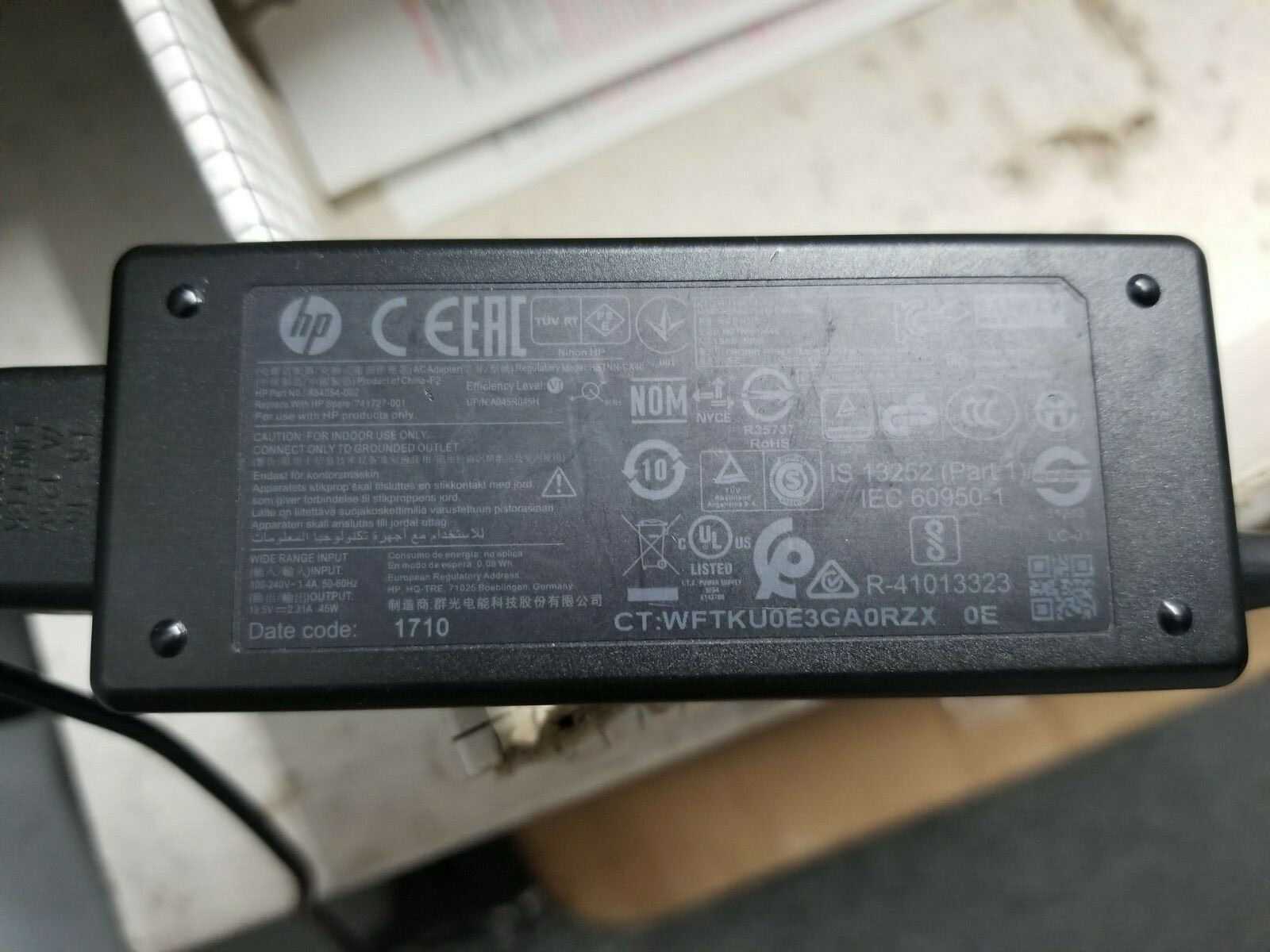HP-14BW012NR | 30GB HDD | 4GB RAM | Radeon R2 | AMD E2-9000e | Windows 10 Home